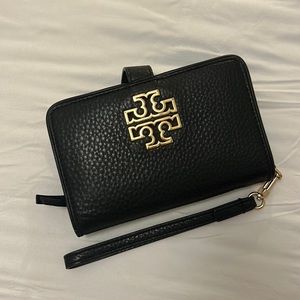 🚫Sold🚫Tory Burch Black Wristlet